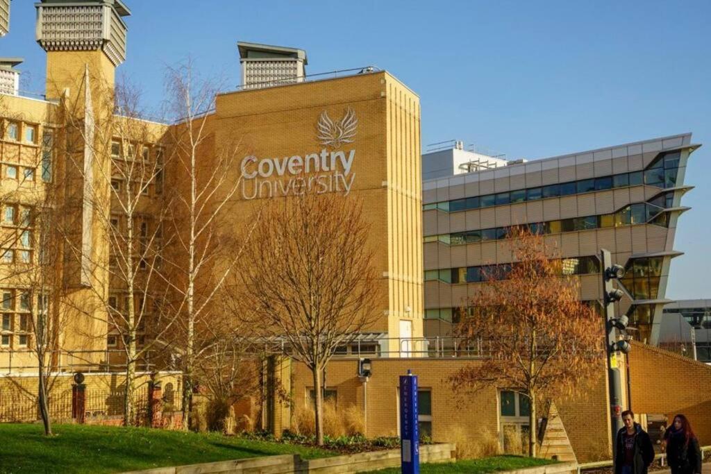 Homely 3 Bed Town House In Coventry City Centre Eksteriør billede